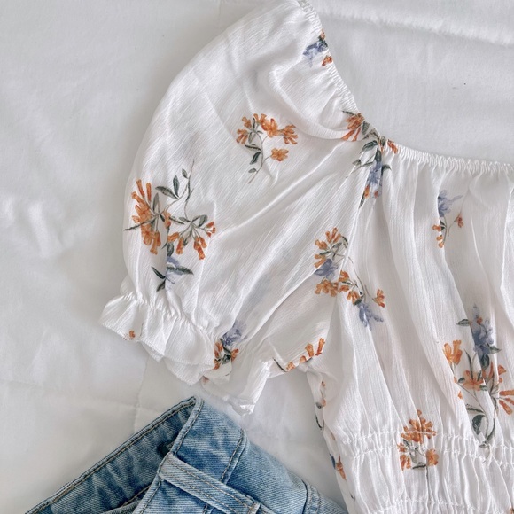 White Ruffle Cottagecore Top - Picture 2 of 4